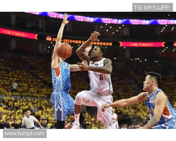 新疆对阵广东篮球比赛直播视频精彩回放及赛后分析全程观看指南